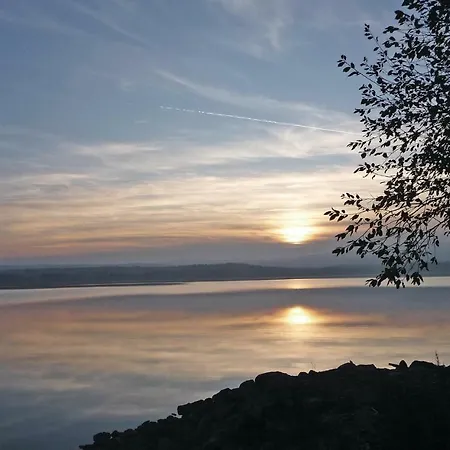 شقة With Lake View I Černá v Pošumaví